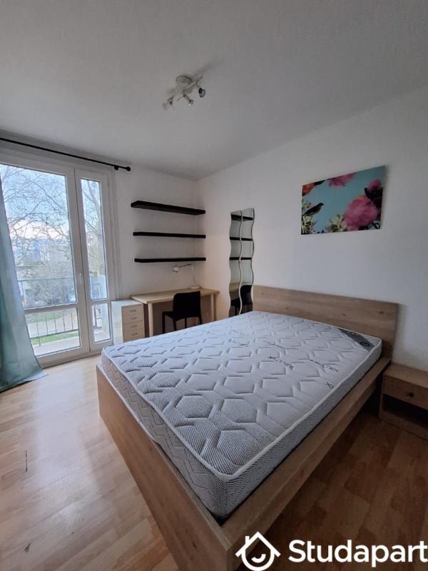 Chambre - 10 m² - 1 pièce