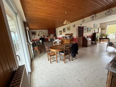 Maison - 190 m² - 6 pièces