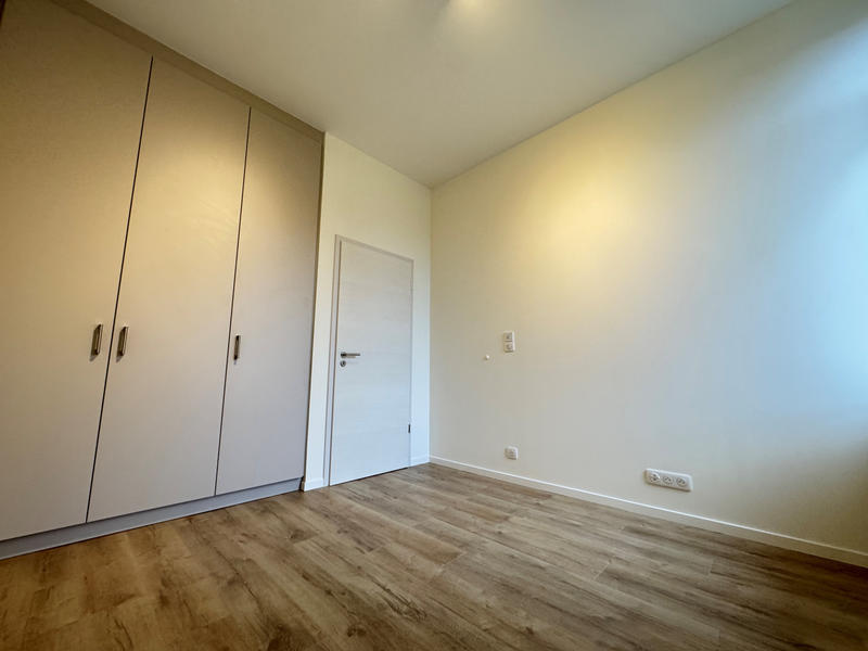 Appartement - 98 m² - 5 pièces