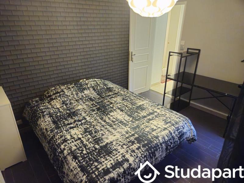 Chambre - 15 m² - 1 pièce