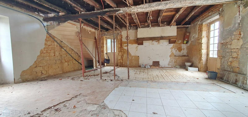 Maison - 250 m² - 8 pièces