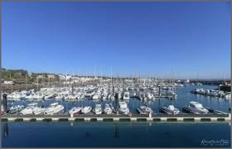 Local commercial - 200 m²