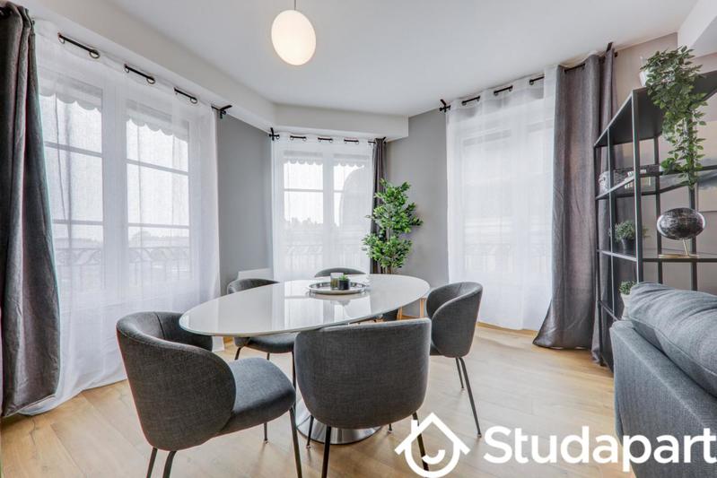 Chambre - 11 m² - 1 pièce