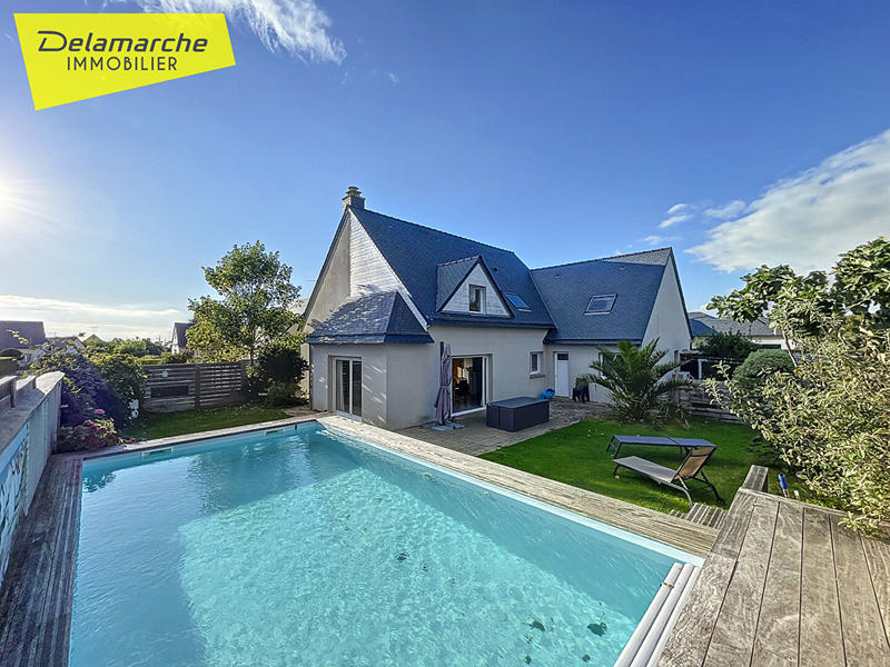 Maison - 215 m² - 6 pièces