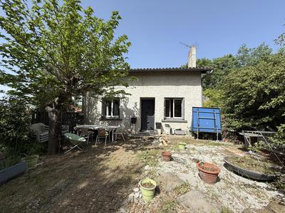 Maison - 140 m² - 6 pièces