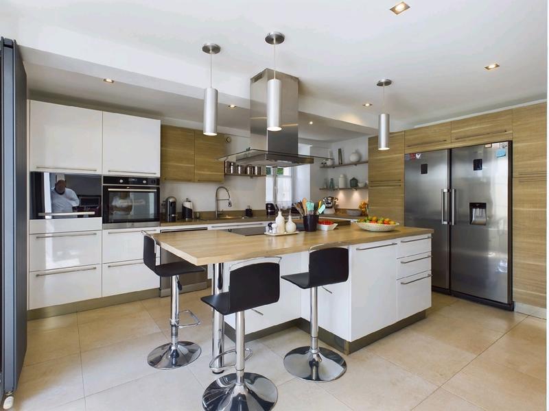 Maison - 294 m² - 9 pièces