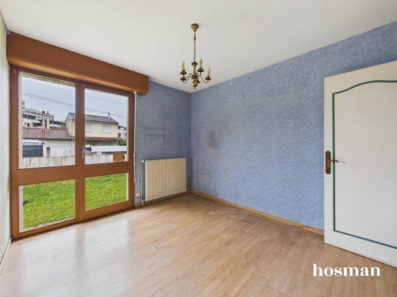 Maison - 100 m² - 4 pièces