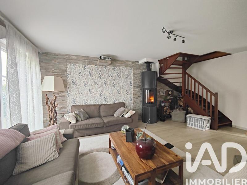 Maison - 90 m² - 5 pièces