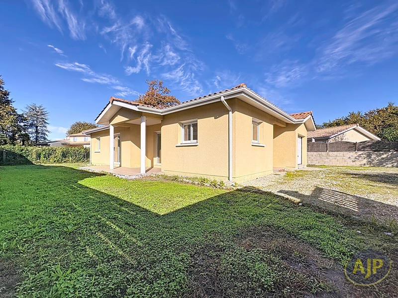 Maison - 95 m² - 4 pièces