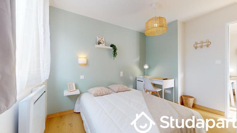 Chambre - 9 m² - 1 pièce