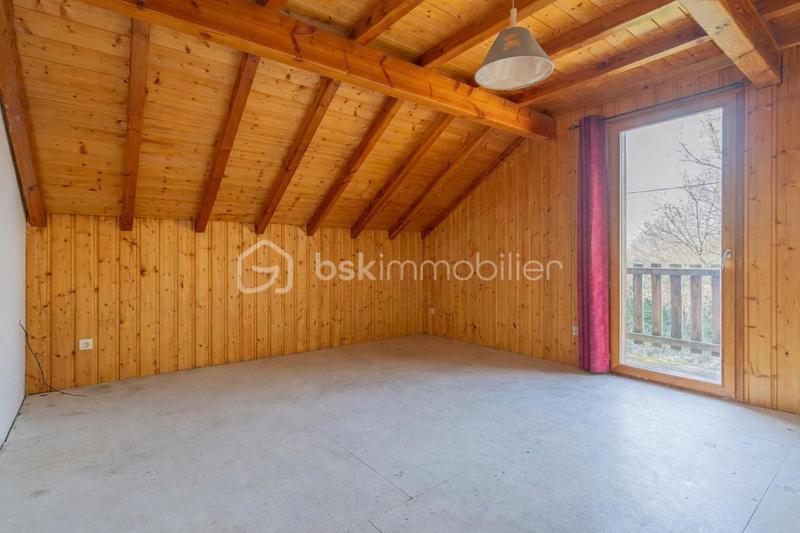 Maison - 111 m² - 6 pièces