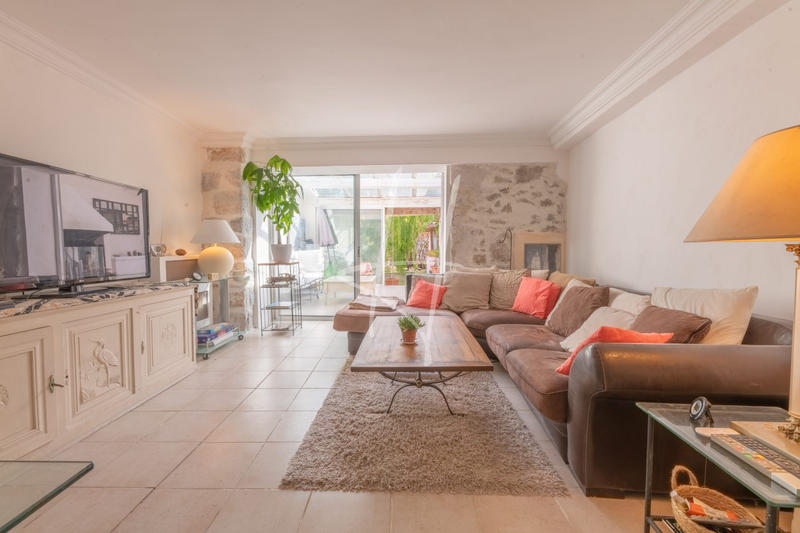 Maison traditionnelle - 137 m² - 6 pièces