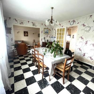 Maison - 64 m² - 5 pièces