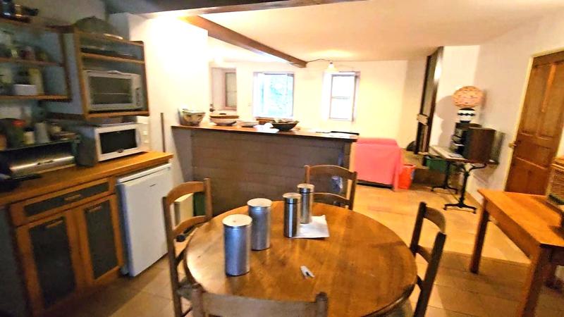 Maison - 180 m² - 10 pièces