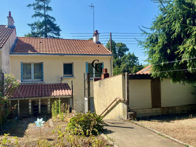 Maison - 99 m² - 4 pièces