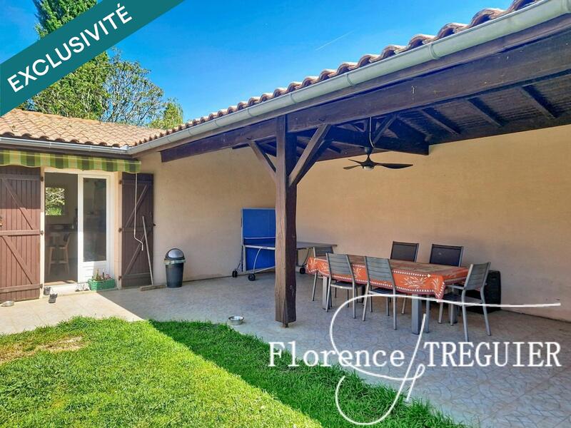 Maison - 234 m² - 7 pièces