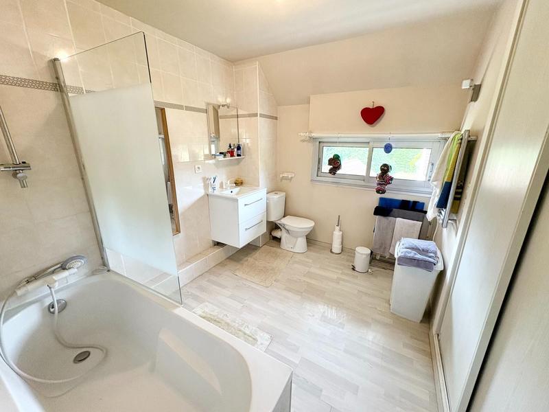 Maison - 127 m² - 5 pièces