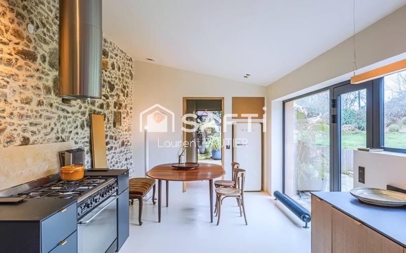 Maison - 163 m² - 7 pièces