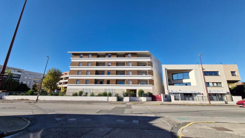 Appartement - 77 m² - 3 pièces