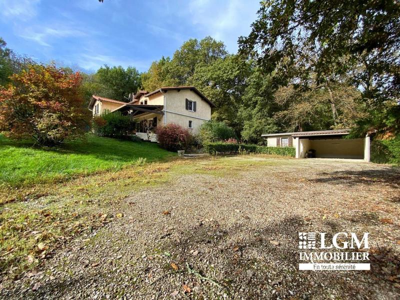 Maison - 193 m² - 7 pièces