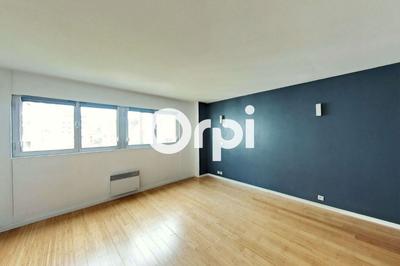 Appartement - 104 m² - 3 pièces