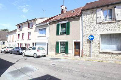 Maison de village - 82 m² - 4 pièces