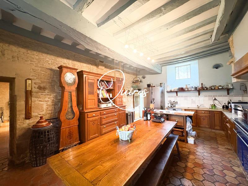 Bastide - 300 m² - 7 pièces