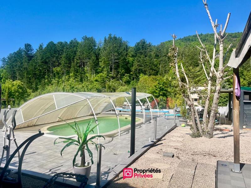 Maison - 175 m² - 5 pièces