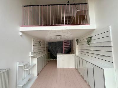 Local commercial - 60 m² - 3 pièces