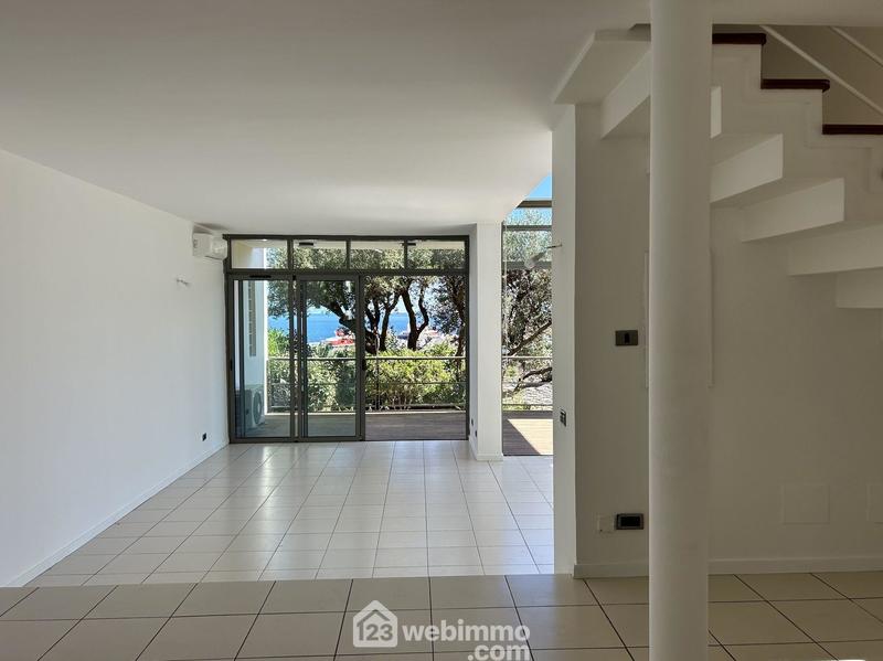 Appartement - 165 m² - 5 pièces