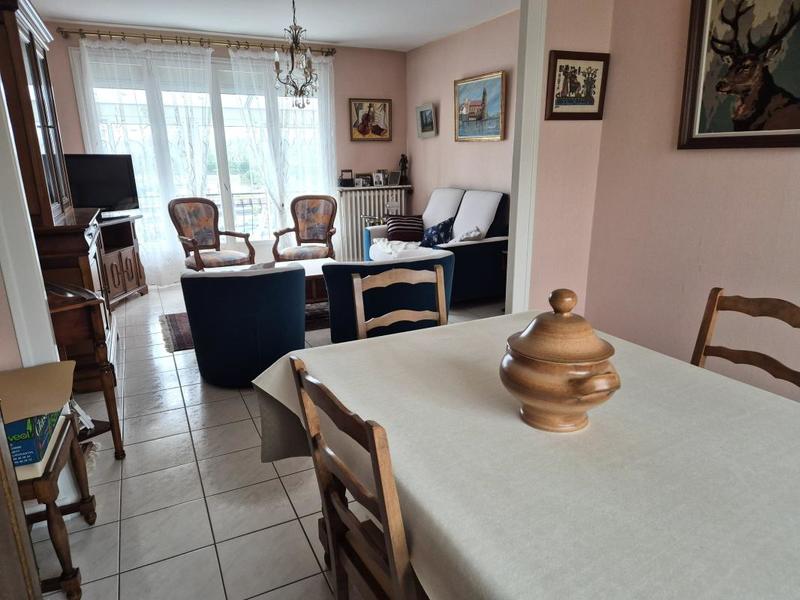 Maison - 104 m² - 5 pièces