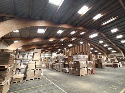 Entrepôt - 2 000 m²