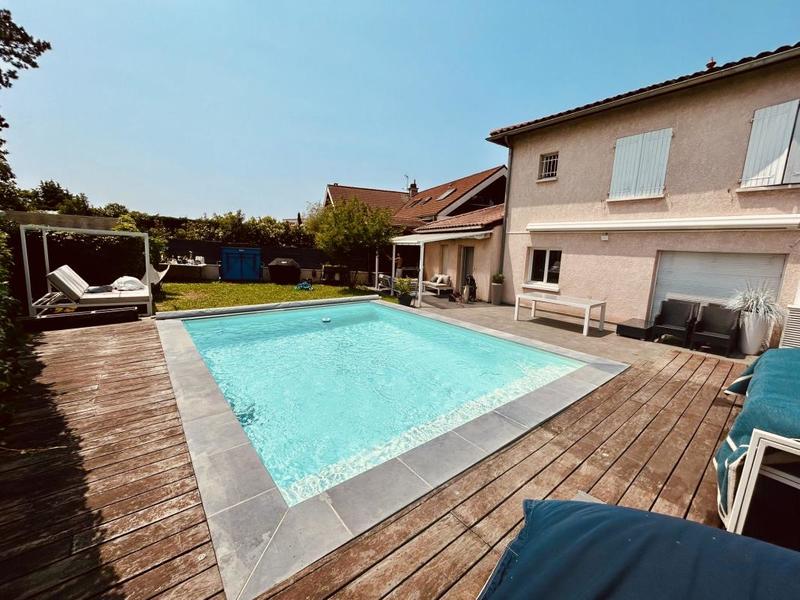 Maison - 164 m² - 6 pièces