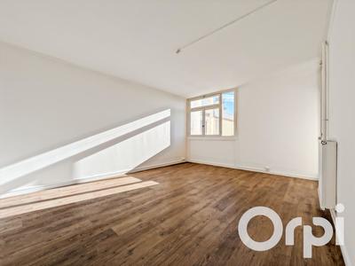 Appartement - 76 m² - 4 pièces