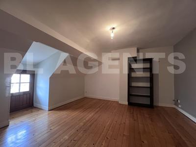 Maison de ville - 85 m² - 5 pièces