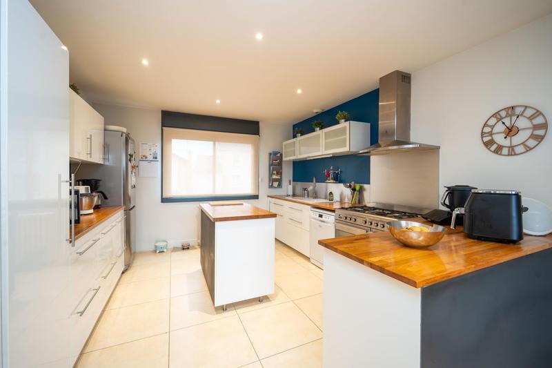 Maison - 115 m² - 4 pièces