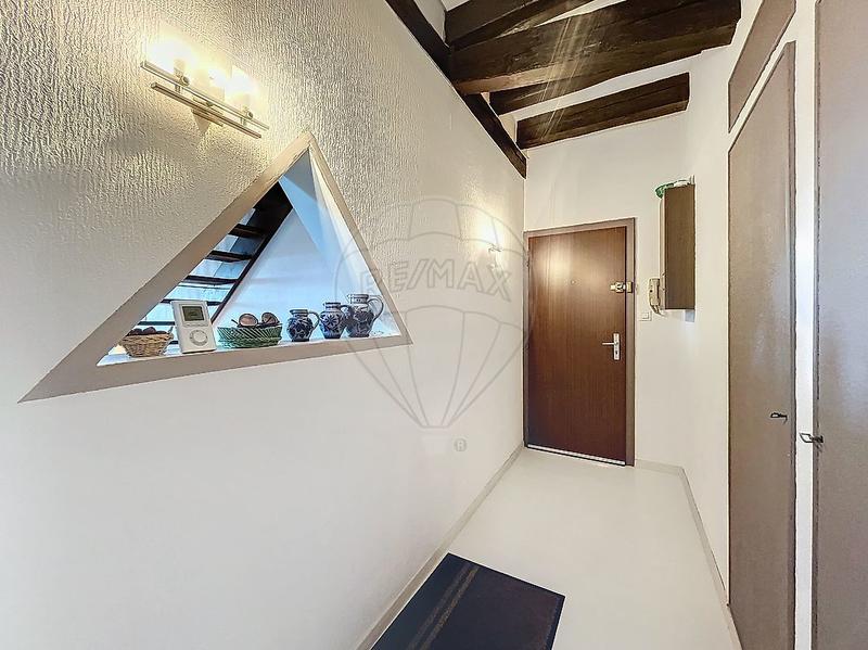 Appartement - 84 m² - 4 pièces