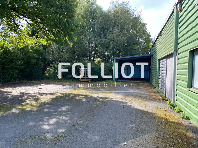 Local d'activité / Entrepôt - 1 700 m²