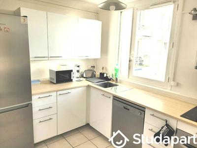 Chambre - 11 m² - 1 pièce