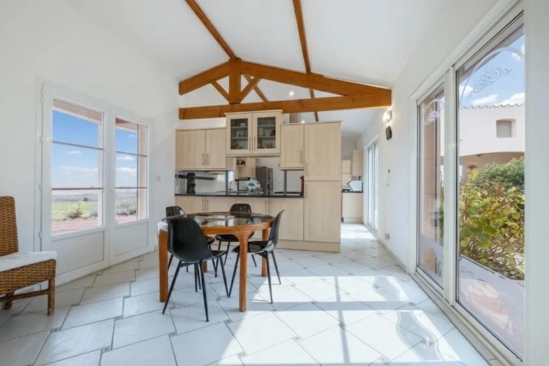 Maison - 408 m² - 11 pièces