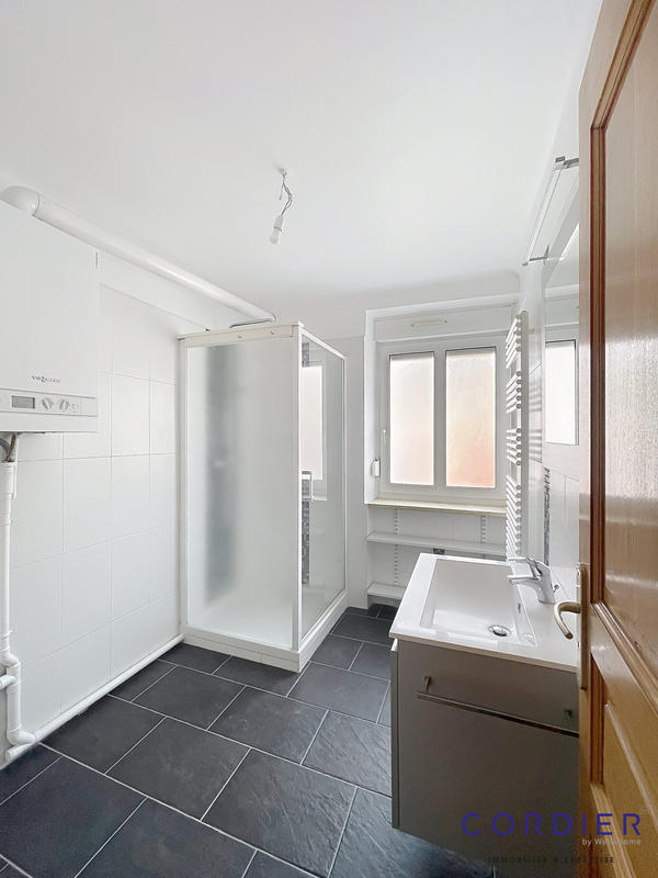 Appartement - 95 m² - 4 pièces