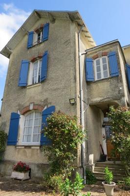 Propriété - 162 m² - 8 pièces