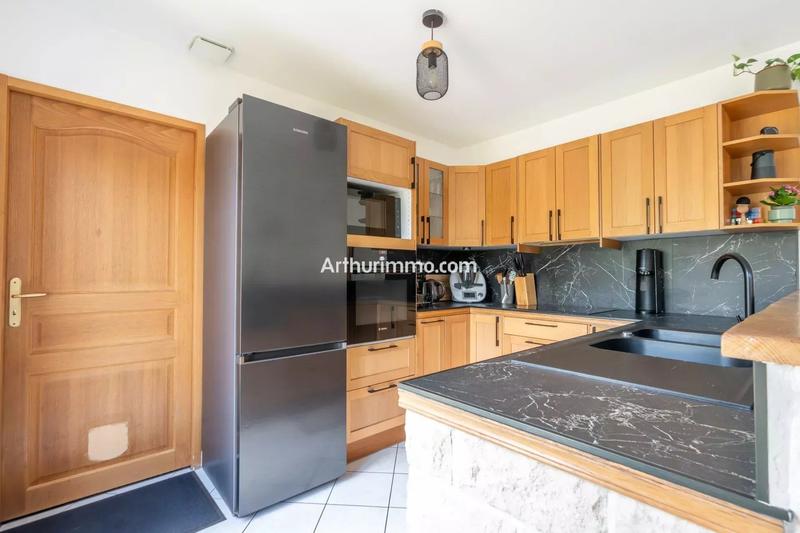 Maison - 99 m² - 6 pièces