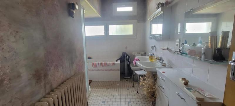 Propriété - 150 m² - 1 pièce