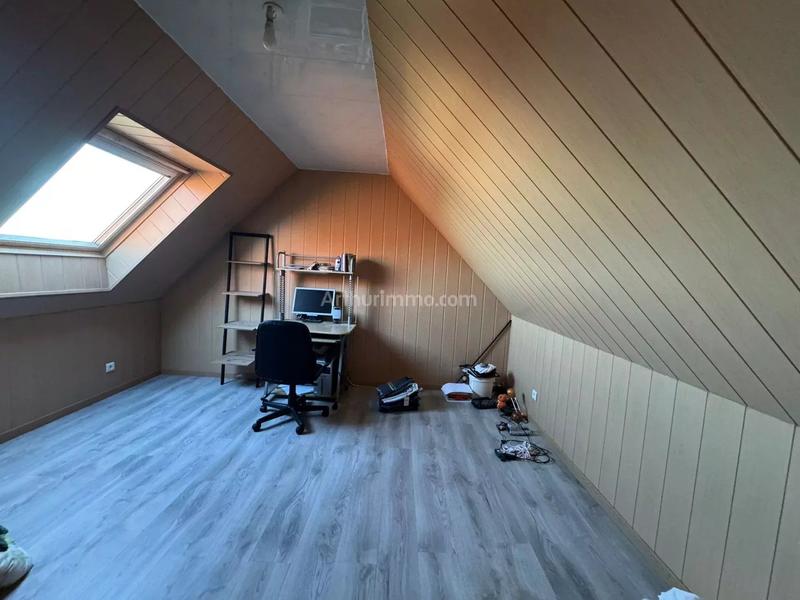 Maison - 312 m² - 12 pièces