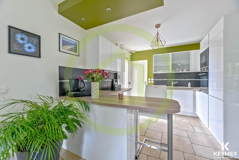 Maison - 136 m² - 6 pièces