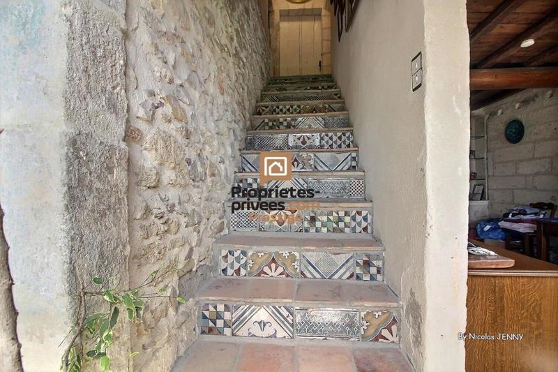 Mas - 218 m² - 6 pièces