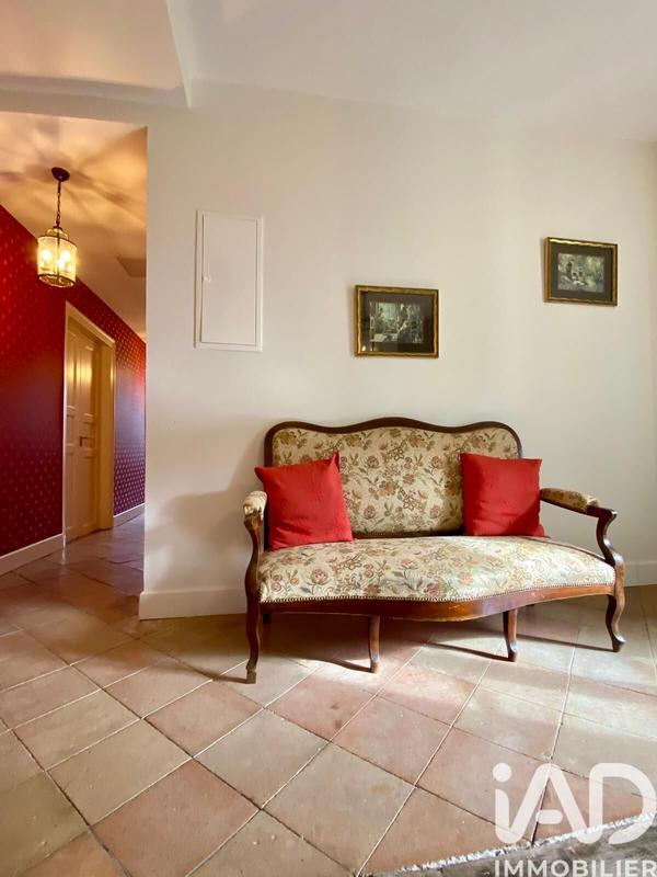 Château - 900 m² - 17 pièces