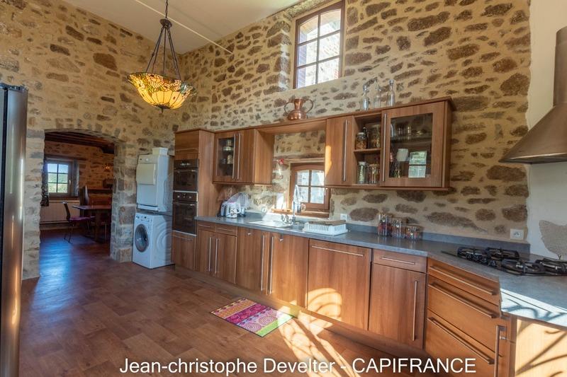 Maison en pierre - 170 m² - 6 pièces
