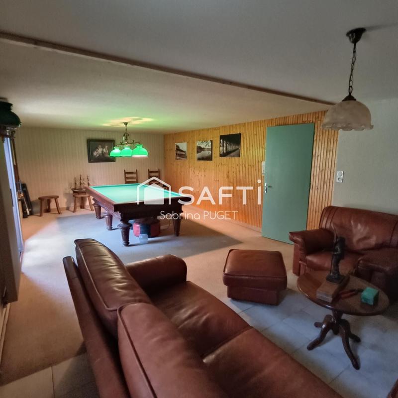 Villa - 360 m² - 12 pièces